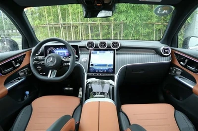 La versió de distància entre eixos llarga de Mercedes-benz GLC està disponible