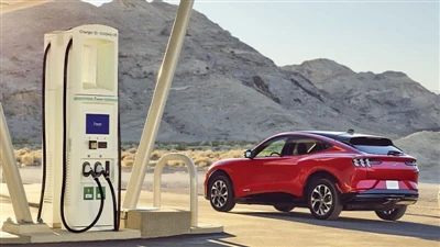 Ford amplia la xarxa de càrrega i augmenta el nombre de super estacions de cà...